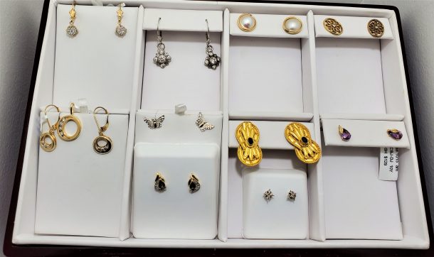 Estate Jewelry is something we often buy. Jewel Box Jewelers buy Gold, we can also custom make new from your old pieces.